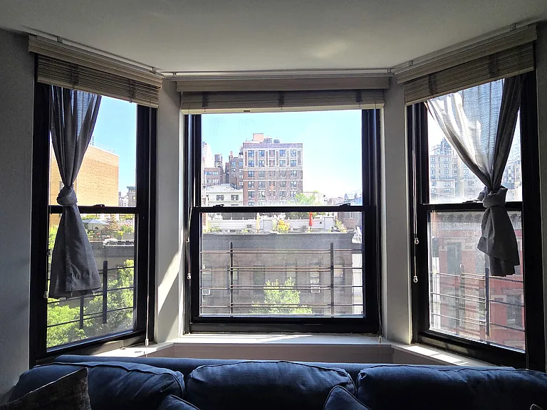 104 W 70th St #6A — Photo 3
