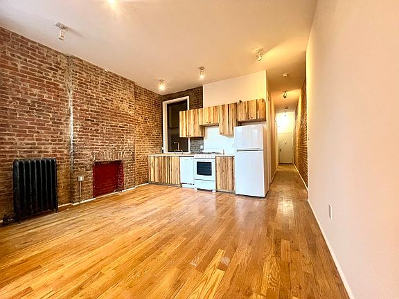 5th image of 62 New York Ave #1