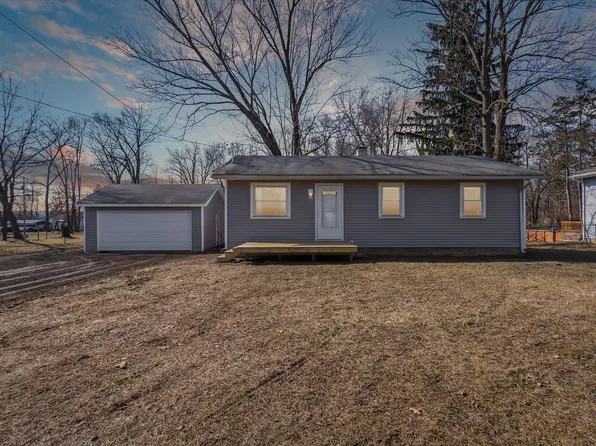 5496 Hague Ave, Jackson, MI 49203