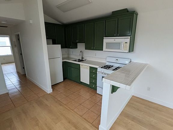 5th image of 2224 Northview St