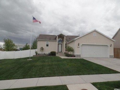 2nd image of 3635 S Pleasant Green Dr