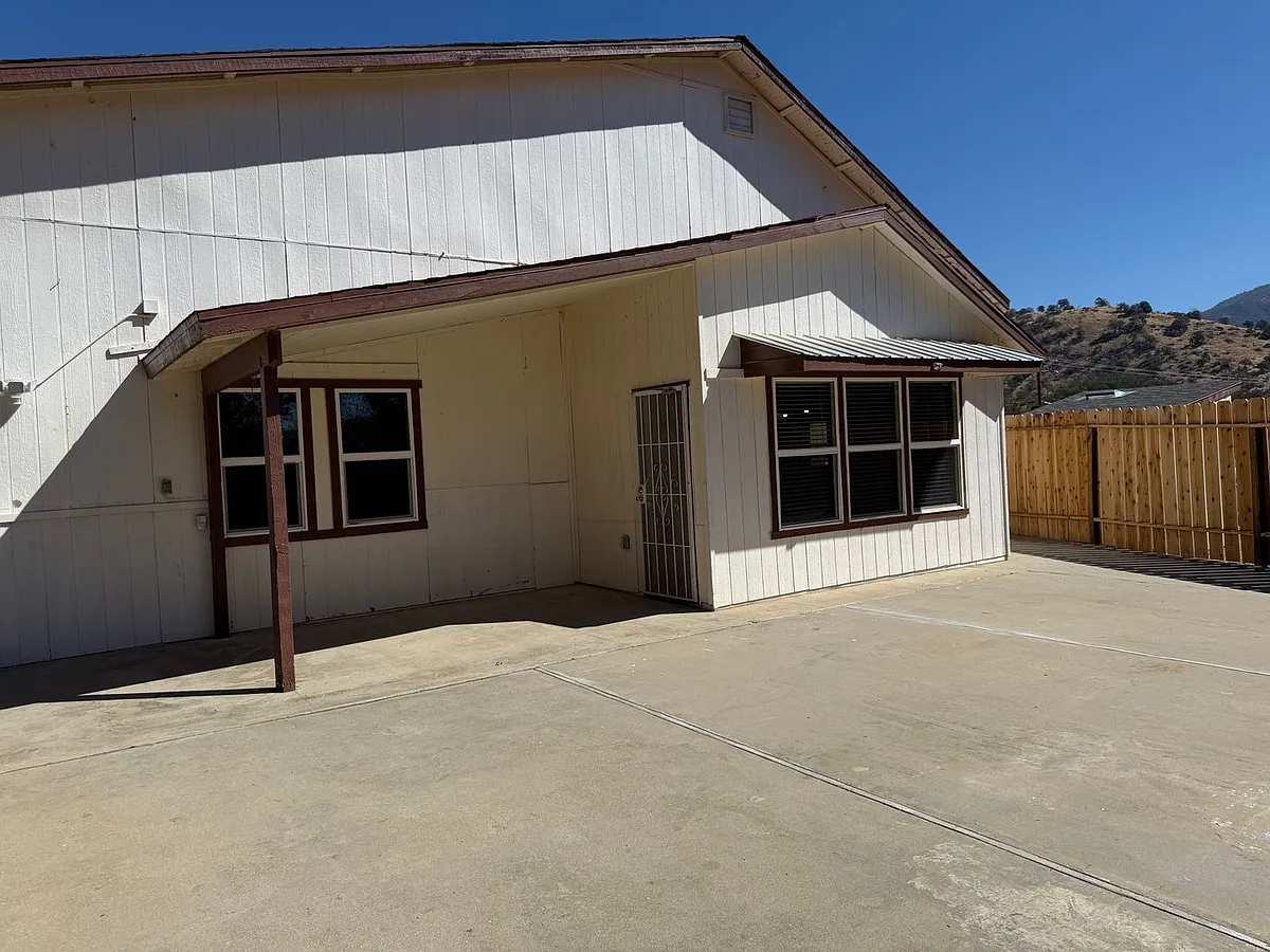 Building Photo - 40610 Balch Park Rd