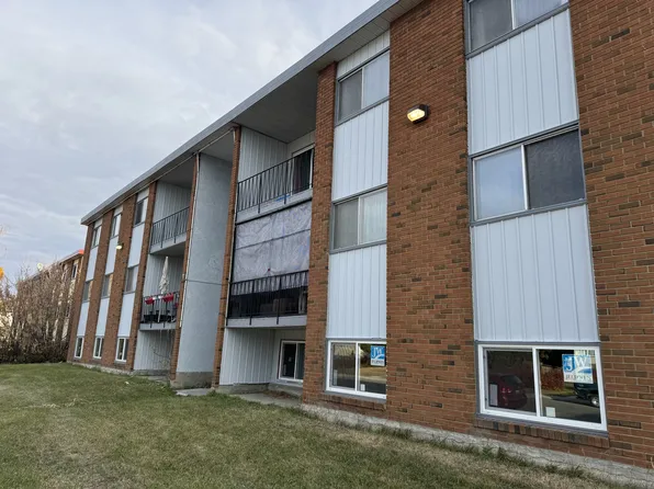 12955 101st St NW, Edmonton, AB