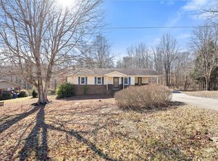 232 Kingwood Rd, Reidsville, NC 27320
