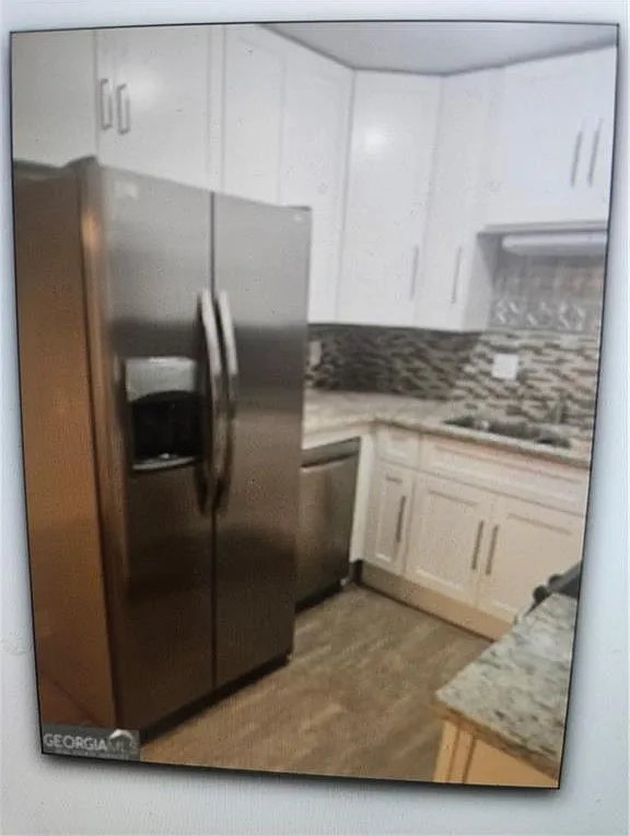 2 bed, 1.5 bath, $1,500 — Photo 2