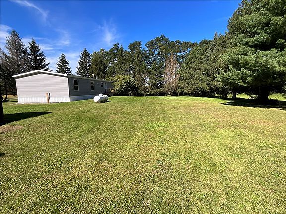 4th image of 2553 Sawyer Rd