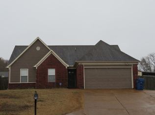 70 Greer Ln, Oakland, TN 38060