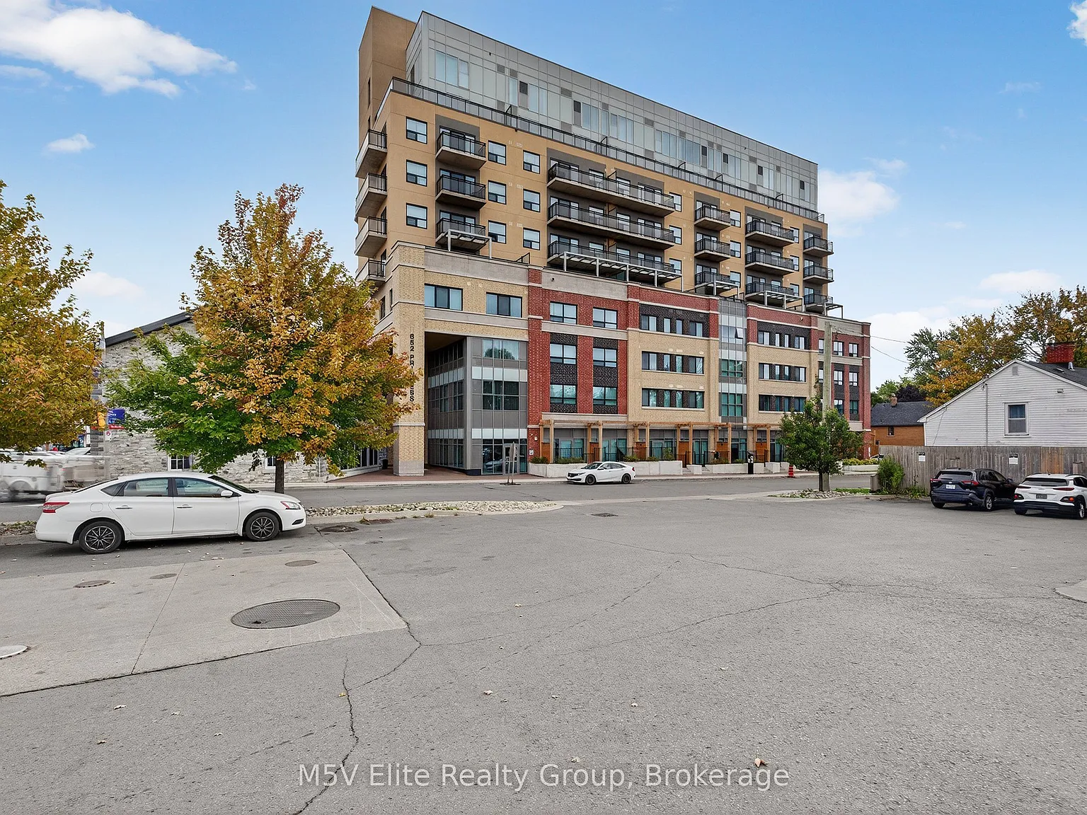 2 bed, $2,250 — Photo 1