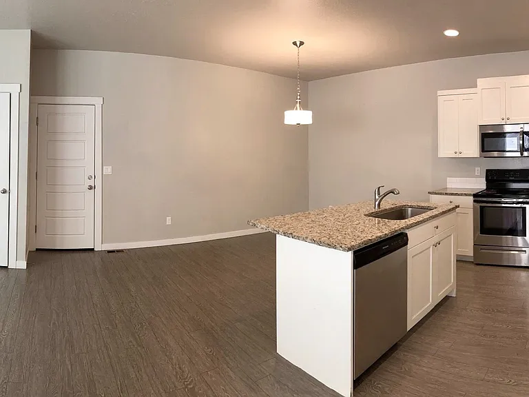 2119 Ison Ct #102 — Photo 5