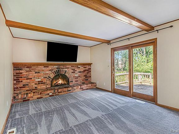 2nd image of 4736 Whitesell Dr