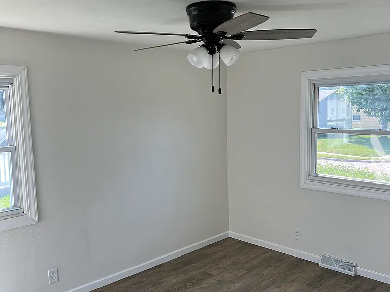 2301 Hillandale Rd — Photo 13