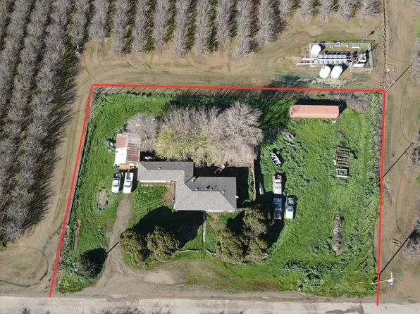 449 Center Rd, Vernalis, CA 95385