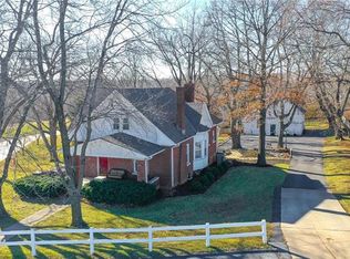 1136 Southview Dr, Liberty, MO 64068