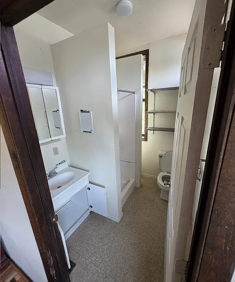 10561 N Loomis Rd — Photo 6
