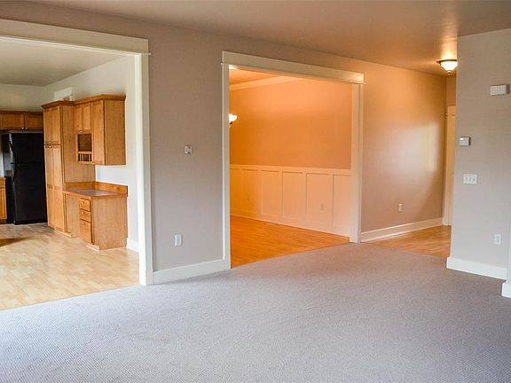 2nd image of 1102 W Park Ave APT A