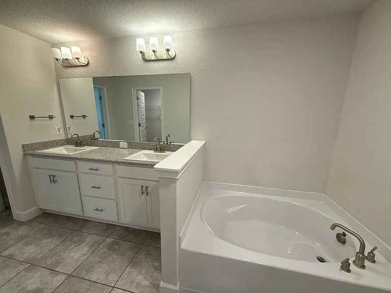 2107 Cartgate Ln — Photo 22
