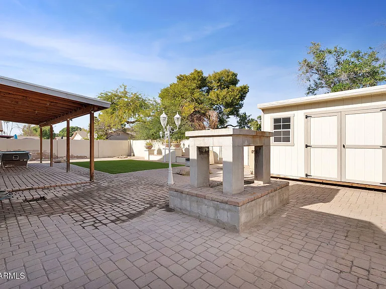 2542 W Nopal Ave — Photo 43