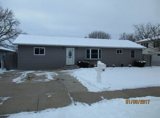 2916 Birchwood Rd, North Platte, NE 69101