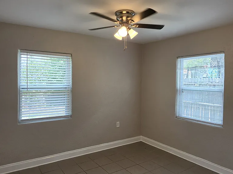 2801 N Habana Ave — Photo 8