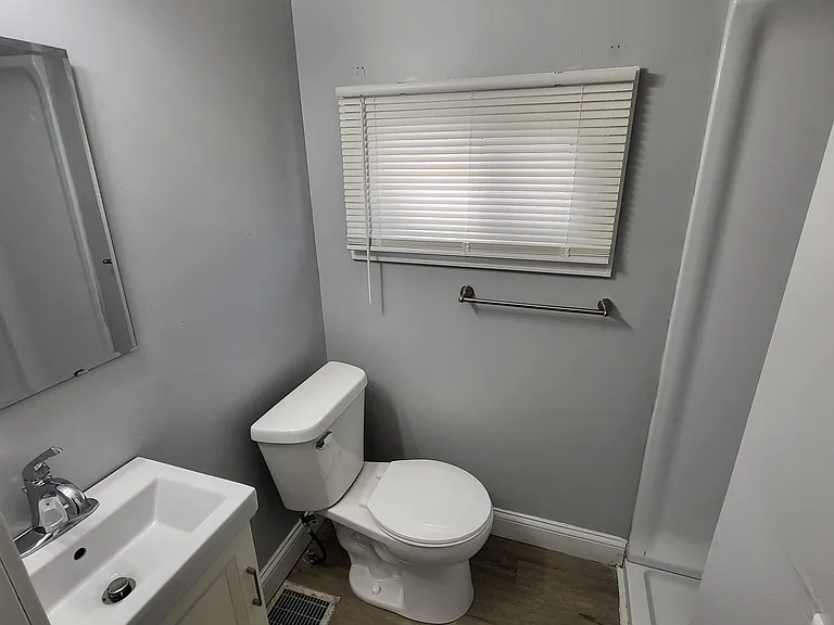 1038 N Tuxedo St #A — Photo 12