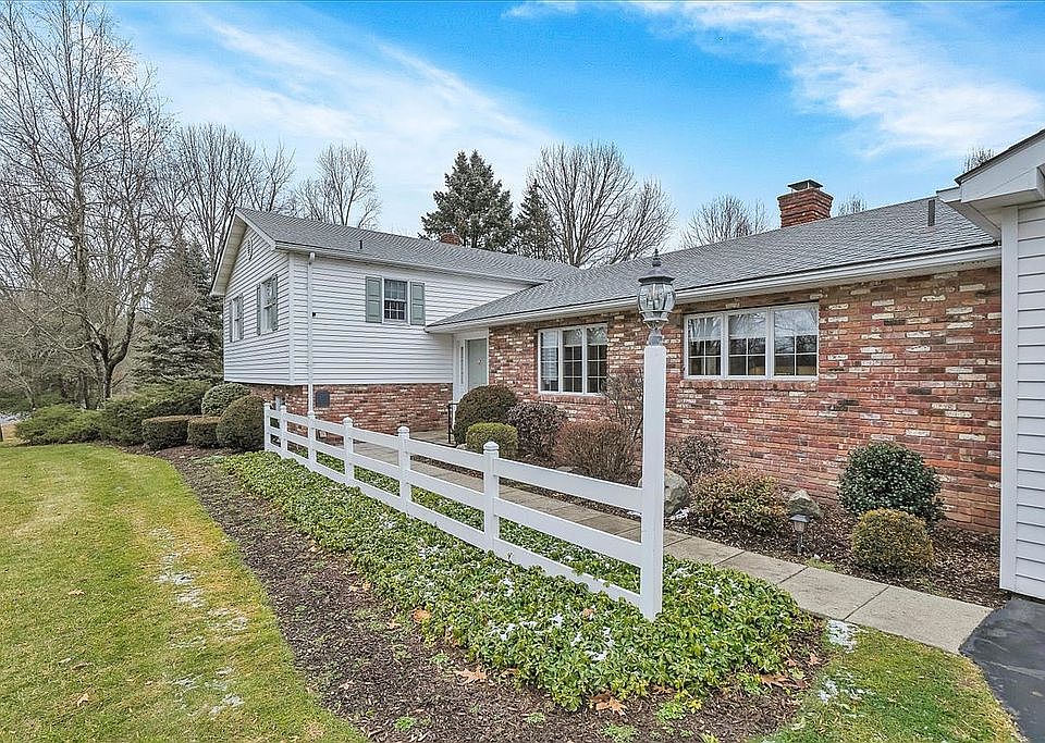 58 Dutchess Hill Rd, Poughkeepsie, NY 12601 Zillow