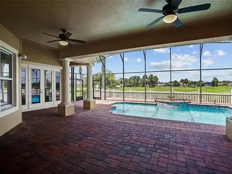 2120 Bunker View Ct — Photo 3