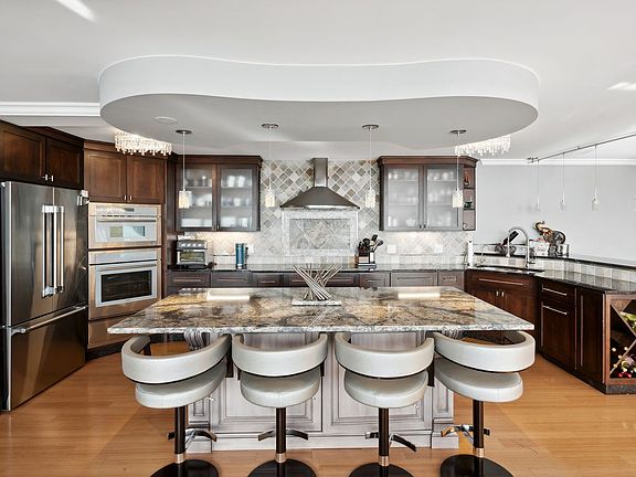 5th image of 505 N Lake Shore Dr #6108-09