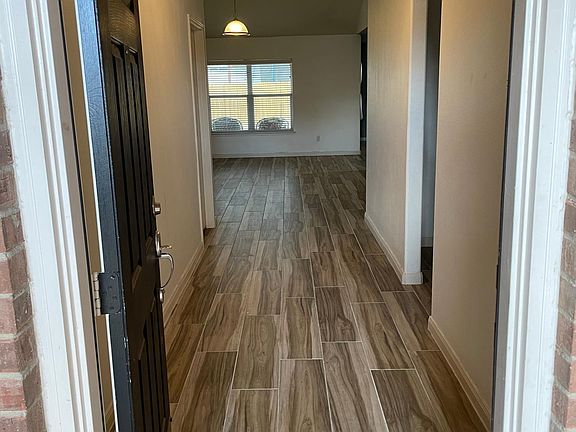 2nd image of 2816 Marsha Ln