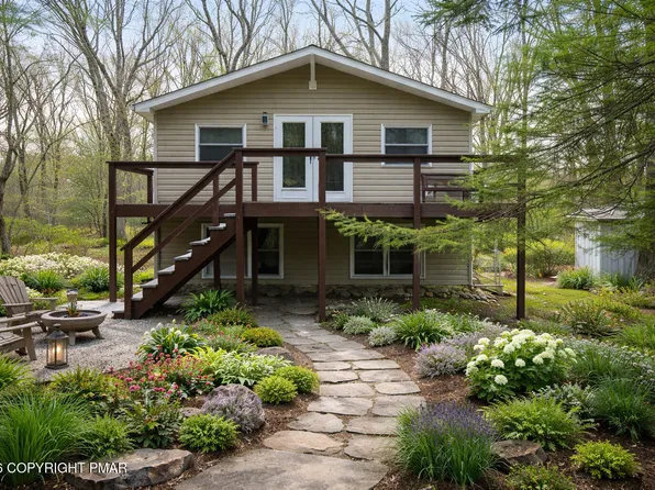 195 Conashaugh Trl, Milford, PA 18337
