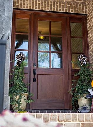 2nd image of 127 Ewart Pl