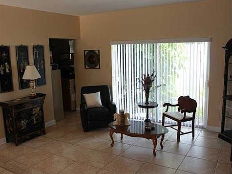 3rd image of 706 Palm Ave