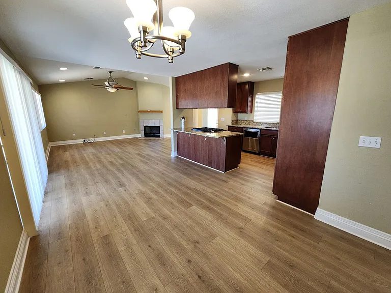 57062 Millstone Dr — Photo 6