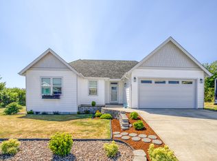 4535 NE Union Loop, Lincoln City, OR 97367