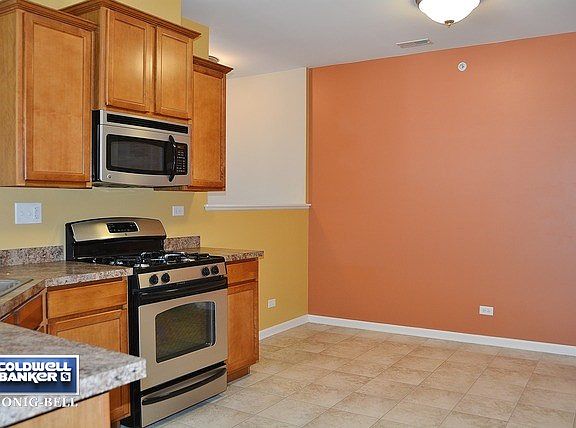 4th image of 10228 Mulberry Ln #J