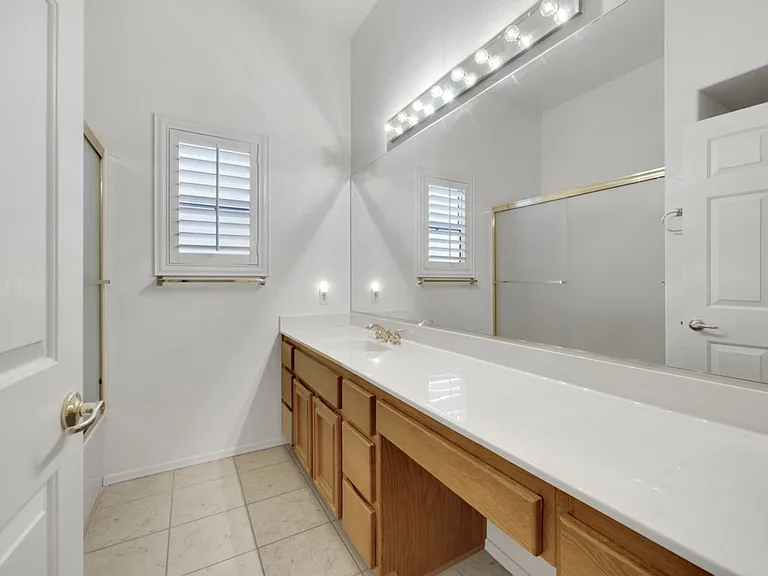 10817 Windledge Ave — Photo 13