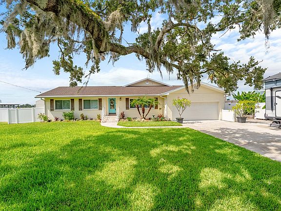 2nd image of 5392 Heckscher Dr
