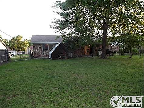 3rd image of 418 Southlake Dr