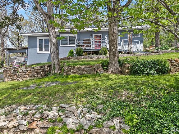 2nd image of 7640 Lake Dr