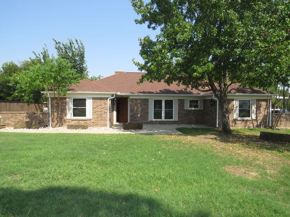 3316 Darby Ln