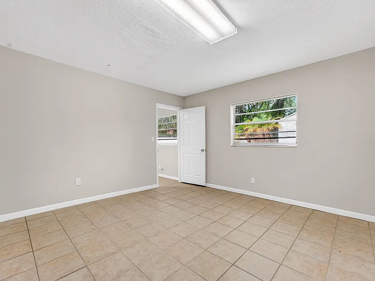 3707 W Gray St #2 — Photo 9