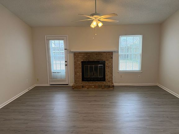 4th image of 1072 Casanova Dr