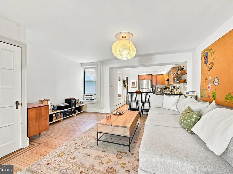 124 Grape St — Photo 4