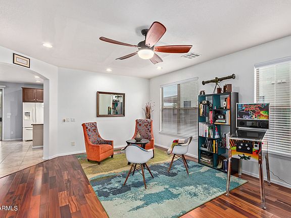 4th image of 32070 N Cat Hills Ave