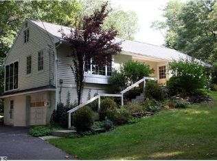 50 Flax Mill Ln, Milford, CT 06461