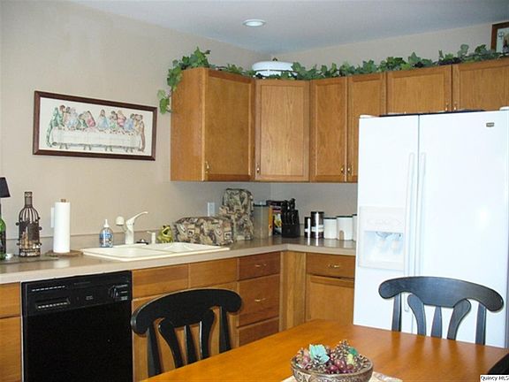 Home for Sale in Quincy, IL $79,900