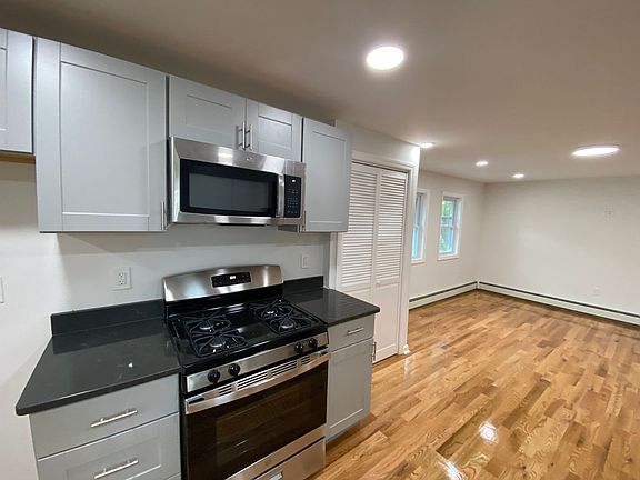 5th image of 215 Borden Ave Floor 2