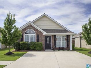 2194 Village Ln, Calera, AL 35040