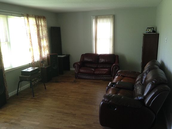 4th image of 8610 Diehl Rd