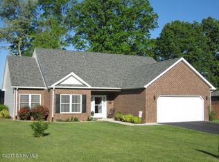 680 Keystone Dr, Christiansburg, VA 24073
