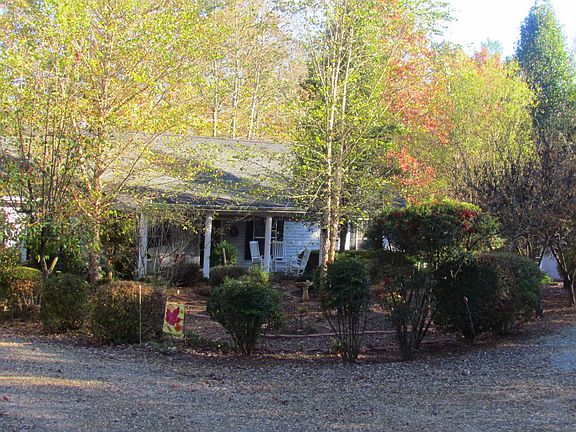 3rd image of 169 Lambert Creek Ln
